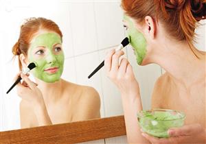 مع غلق صالونات التجميل.. دليلك للعناية ببشرتك قبل العيد