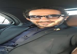 "كله يعدي إلا الترنج البني".. أحمد حلمي يعلق على صورة نادرة من طفولته