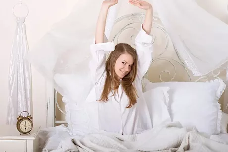 ماذا يحدث للجسم عند الاستيقاظ مبكرًا يوميًا؟