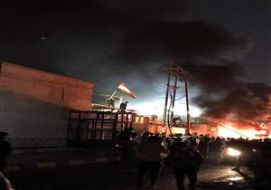 بالفيديو.. متظاهرون يحرقون القنصلية الإيرانية في العراق