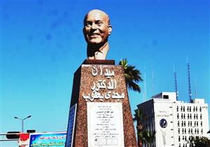  بالصور.. إزاحة الستار عن تمثال مجدي يعقوب بأسوان