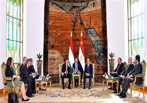  بالصور.. تفاصيل لقاء السيسي ورئيس المجر