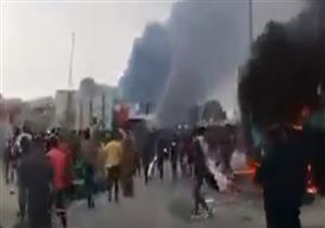 متظاهرون يحرقون 4 آليات تابعة للأمن في الناصرية بالعراق