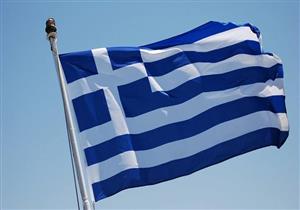 اليونان تنقل مئات اللاجئين من جزر بحر إيجة شرقي البلاد إلى غربها