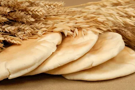 ماذا يحدث لمستوى السكر في الدم عند تناول الخبز الأبيض يوميًا؟