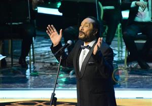  بالصور.. علي الحجار يختتم حفل "الموسيقى العربية" بأشهر الأغاني الوطنية