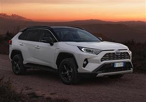 تويوتا تكشف النقاب عن النسخة الهجين من RAV4 الـSUV الرياضية