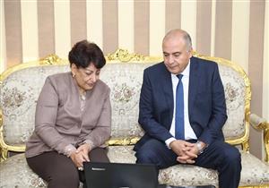 محافظ قنا يستعرض مشروعات الإسكان والبنية التحتية- صور 