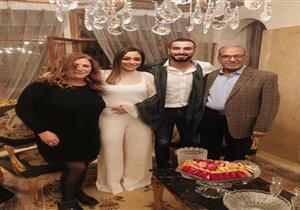  صور| خطوبة محمد الشرنوبي على مديرة أعمال أنغام