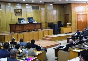 بالصور.. محافظ أسوان: التقييم مستمر للمسئولين بالمواقع الخدمية