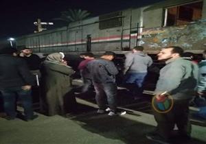    بالصور- خروج جرار قطار عن القضبان في الغربية