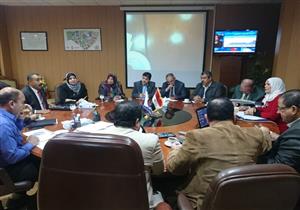 جامعة المنصورة تناقش خطة القضاء على الأمية بالدقهلية (صور)