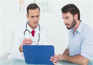 طبيبة تكشف أبرز المعتقدات الخاطئة حول العقم عند الرجال