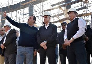 رئيس "المقاولون العرب" يتفقد أعمال مشروع مبنى البرلمان بالعاصمة الإدارية