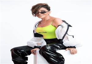 بالصور| سميرة سعيد بإطلالة شبابية في أحدث جلسة تصوير