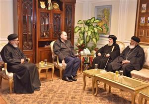 بالصور.. محافظ أسيوط يستقبل وفد مطرانية القوصية بالديوان العام