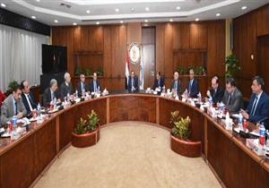 في اجتماع لقيادات القطاع.. الملا يستعرض أولويات عمل البترول خلال 2020