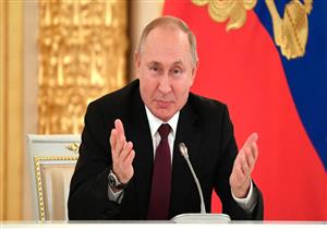 بوتين يطلب من ميدفيديف تصريف الأعمال حتى تشكيل حكومة جديدة