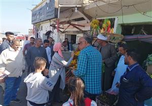  رئيسة مدينة سفاجا تتفقد الأسواق والمخابز المدعمة- صور 