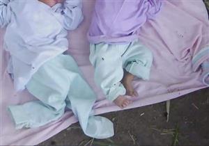 "عمرهما 6 أشهر و10 أيام".. العثور على رضيعين وسط الزراعات في طوخ