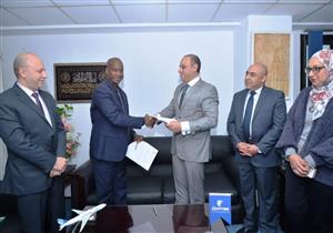 مصر للطيران تنقل حجاج مالي على 15 رحلة طيران 