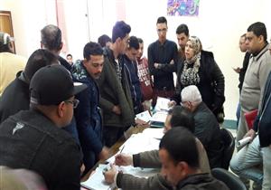 بالصور.. اقبال كبير على وظائف "جهاز تشغيل الشباب" في بورسعيد