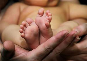 هل تفيد اللمبة النيون في علاج الصفراء عند حديثي الولادة؟