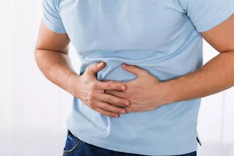 تظهر بعد الأكل-  أعراض تكشف إصابتك بالقولون العصبي