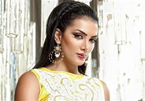 بالفيديو- حورية فرغلي تطلب من الشباب المشاركة بالاستفتاء: "اصحوا من النوم"