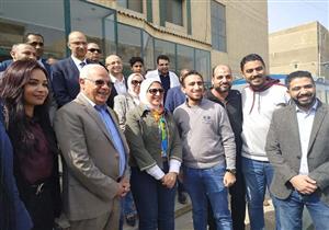 محافظ بورسعيد أمام وزيرة الصحة: "حاسس إن الدولة حطانا في نن عنيها"