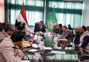 محافظ القليوبية يبحث تطبيق منظومة جديدة للنقل الجماعي