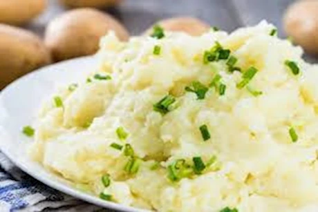 البطاطس المسلوقة للرضع- الفوائد والعمر المناسب لتناولها