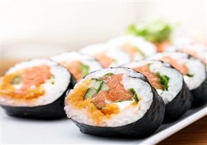 ليس لها علاج.. تناول السوشي يهددك بعدوى خطيرة 