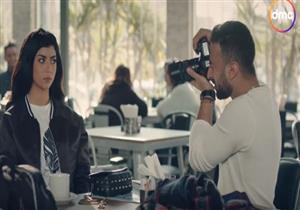  يلعب الدرامز وهذا رأيه في كارولين عزمي.. محمد مهران يفتح قلبه لجمهوره