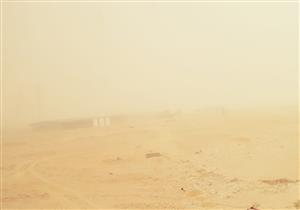 بالصور.. السحب تغطي سماء السويس وعاصفة ترابية تضرب "السخنة"