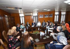 تفاصيل اجتماع رئيس جامعة القاهرة بمديري مستشفى "أبوالريش"