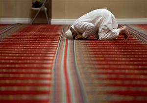 نمت قبل العشاء واستيقظت قبل الفجر فهل أصلي أداءً أم قضاءً؟.. البحوث الإسلامية يجيب