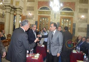 60 صورة ترصد عزاء والدة عادل عدوي وزير الصحة الأسبق