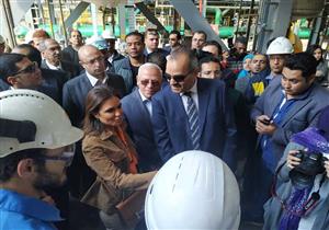 صور| وزيرة الاستثمار تتفقد مشروعات صناعية في بورسعيد