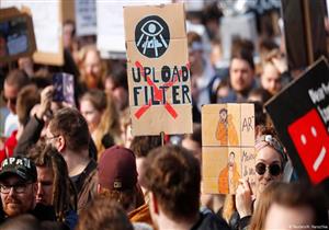 صور.. الثورة العالمية الأولى ضد قمع حرية الإنترنت