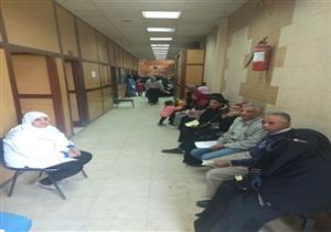 "الداخلية" تواصل المبادرات الإنسانية لتوقيع الكشف الطبي المجاني على المواطنين -(صور)