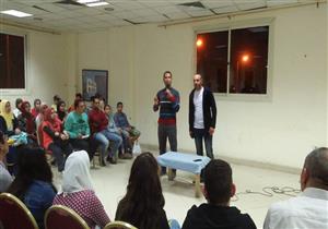 "برلمان الطلائع" يشارك في تنفيذ جدارية "مصر سلام وأمان" - صور