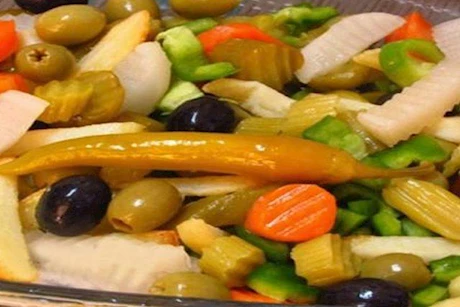 هل تحب المخللات؟ احذر هذه الأضرار الأربعة