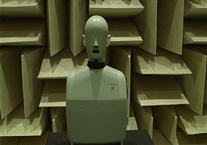 غرفة داخل "مايكروسوفت" يمكن لمن يدخلها سماع دقات قلبه وطقطقة عظامه