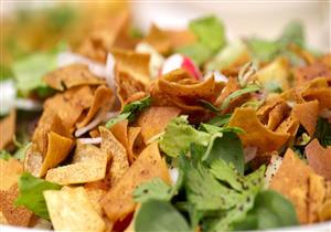 هل تتناوله مع الكشري؟.. إليك أضرار الخبز المقلي