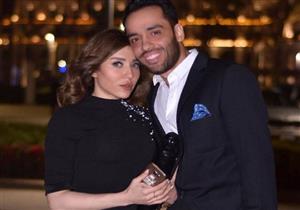 بعد مرض زوجته.. رامي جمال يكتب رسالة عتاب: " الأزمات تعرفك على الأصدقاء"