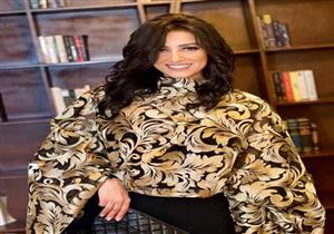 تكريم حنان مطاوع في همسة الدولي للآداب والفنون