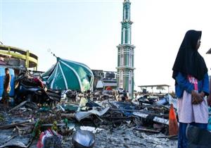 إندونيسيون هاربون من الزلزال يرفضون العودة إلى منازلهم