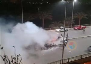 بالصور.. اشتعال النار في سيارة أعلى كوبري ثروت في الجيزة