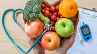 يخفض مستوى الكوليسترول.. أطعمة تقوي قلبك وتحميك من السكري